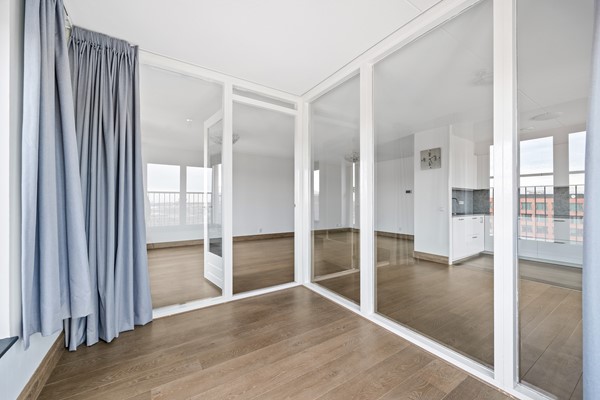 Medium property photo - Simon Carmiggelthof 176, 2492 JN Den Haag